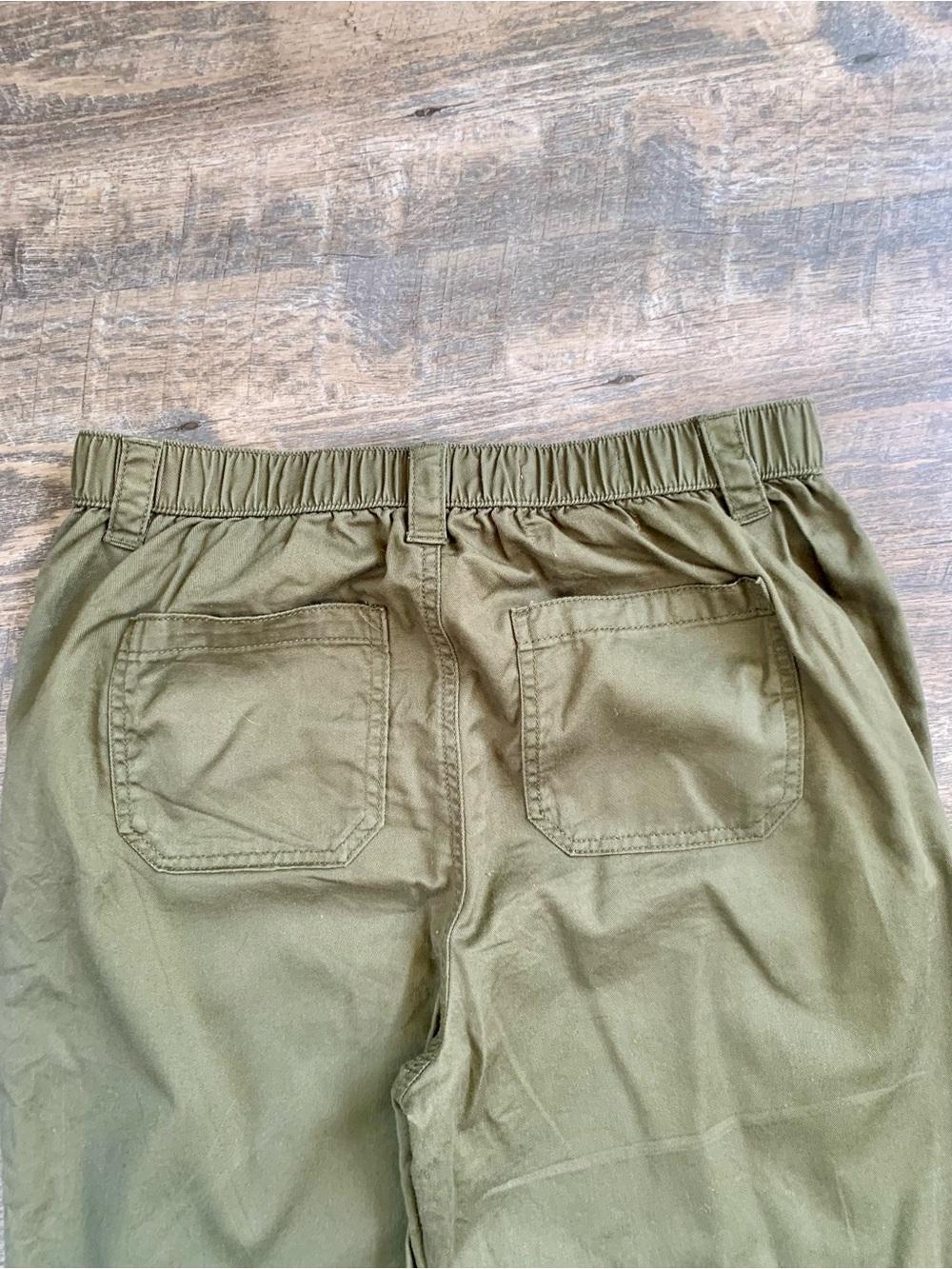 Women’s Lightweight Olive Green Cotton Jogger Pants - Picture 5 of 5
